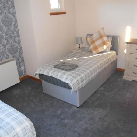 The View Deer Park Luxury Apartment Edimburgo Esterno foto