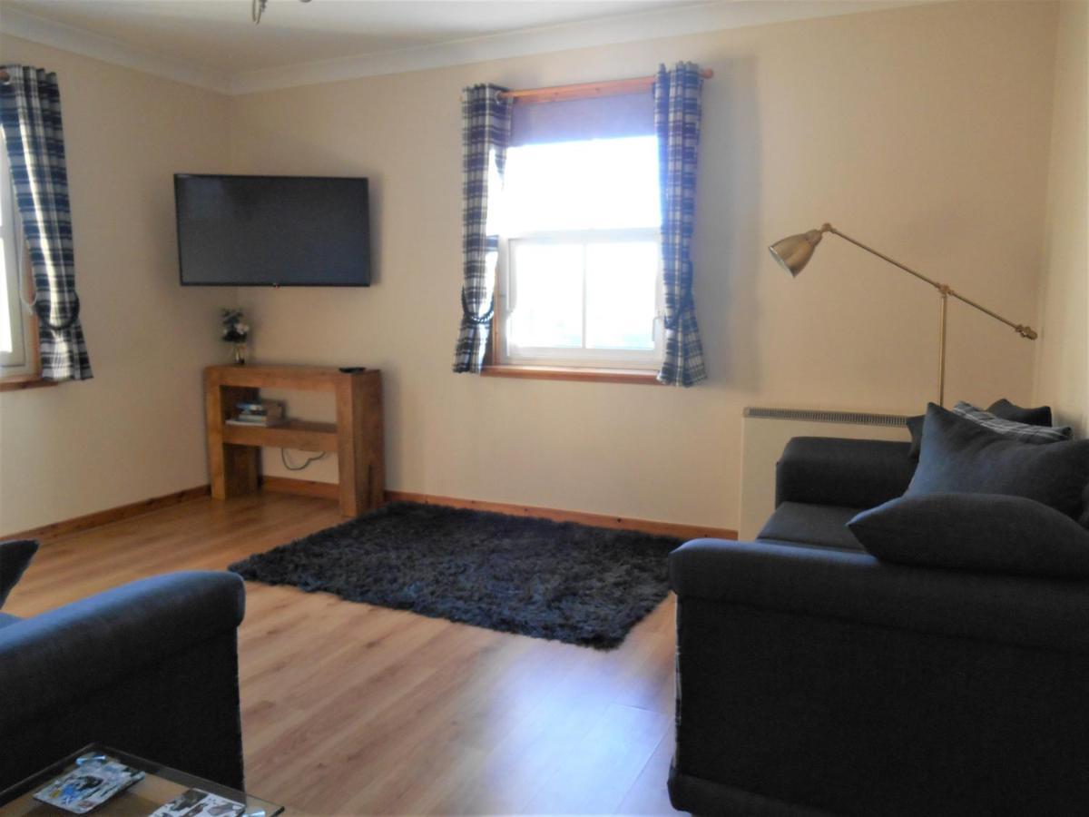 The View Deer Park Luxury Apartment Edimburgo Esterno foto